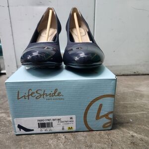 Life Stride Women's Navy Pumps
